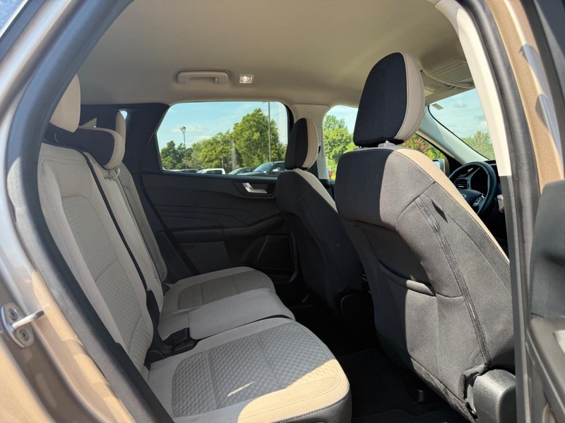Ford Escape Vehicle Image 10