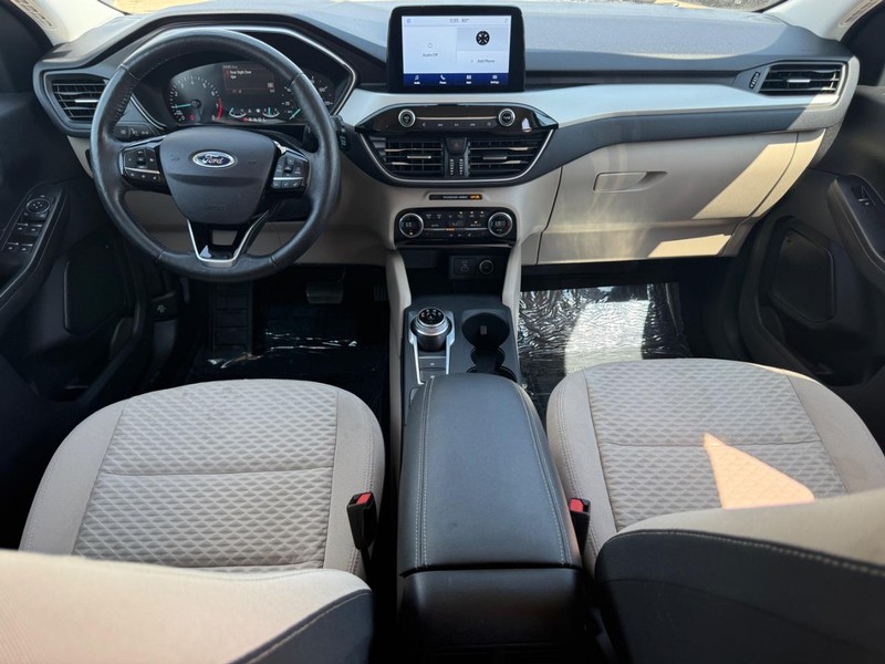 Ford Escape Vehicle Image 11