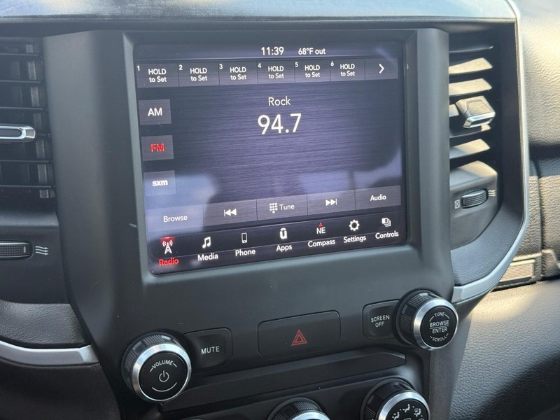Ram 1500 Vehicle Image 17