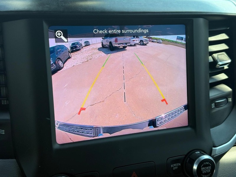 Ram 1500 Vehicle Image 18