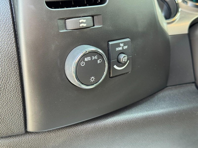 Chevrolet Silverado 1500 Hybrid Vehicle Image 16