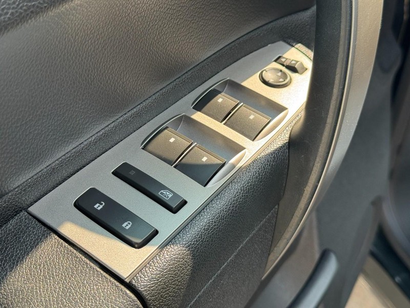 Chevrolet Silverado 1500 Hybrid Vehicle Image 20