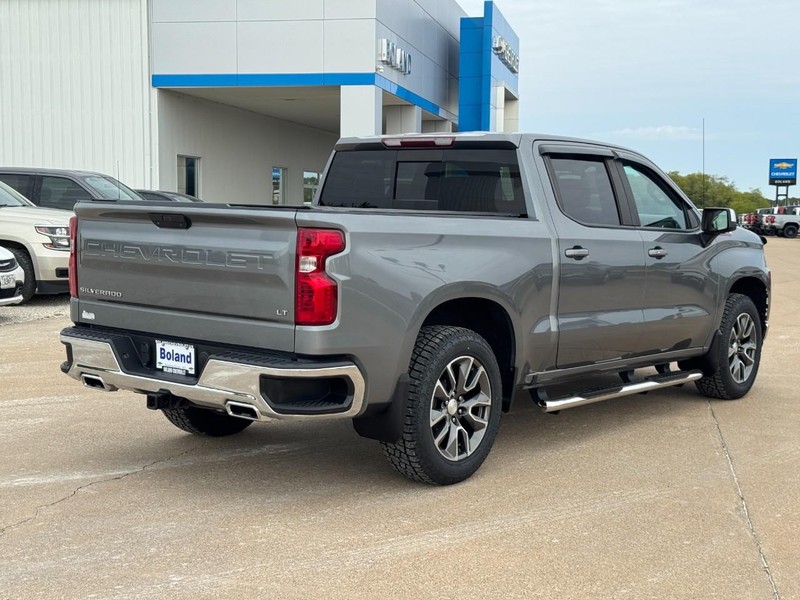 Chevrolet Silverado 1500 Vehicle Image 03