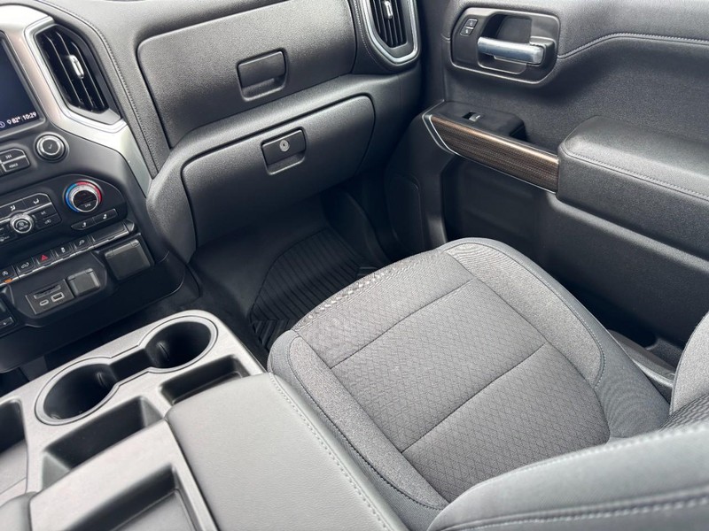 Chevrolet Silverado 1500 Vehicle Image 15