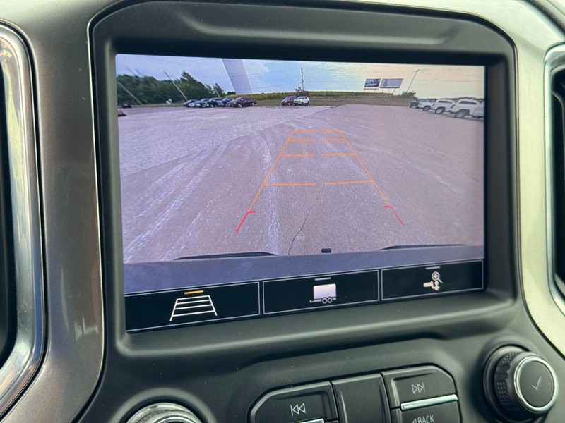 Chevrolet Silverado 1500 Vehicle Image 21