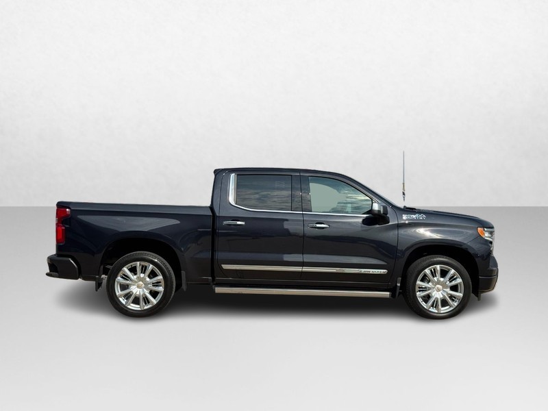 Chevrolet Silverado 1500 Vehicle Image 02