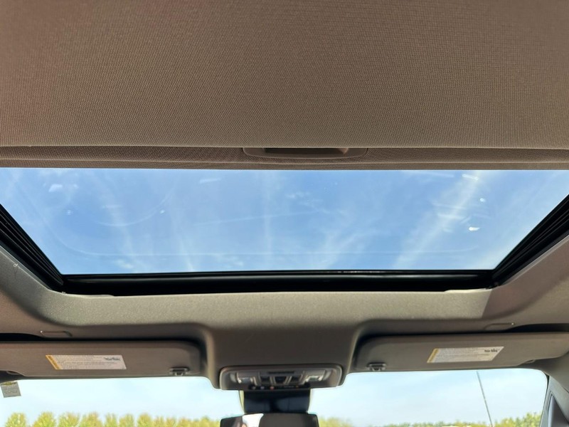 Chevrolet Silverado 1500 Vehicle Image 11