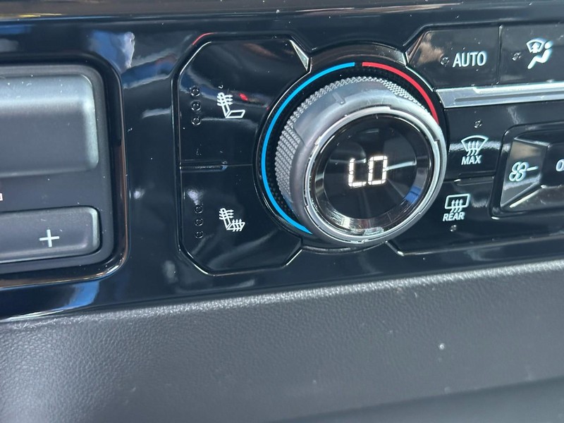 Chevrolet Silverado 1500 Vehicle Image 22