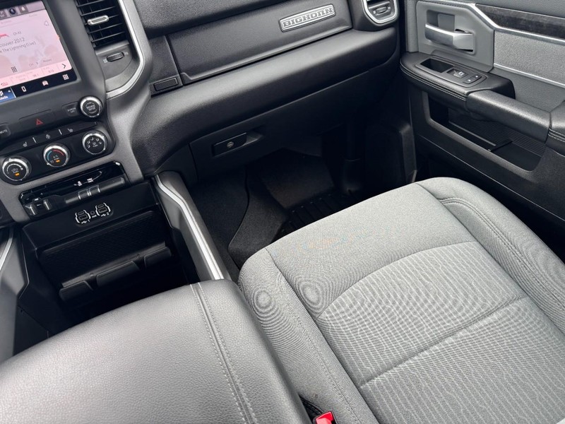 Ram 2500 Vehicle Image 15