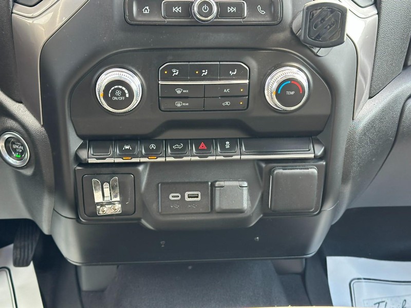 GMC Sierra 1500 Vehicle Image 14