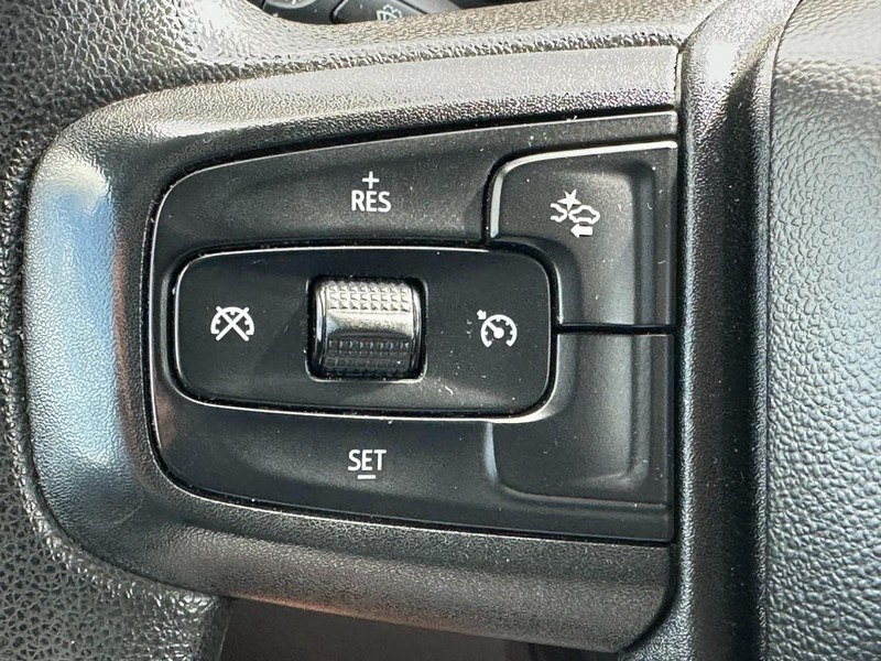 GMC Sierra 1500 Vehicle Image 18