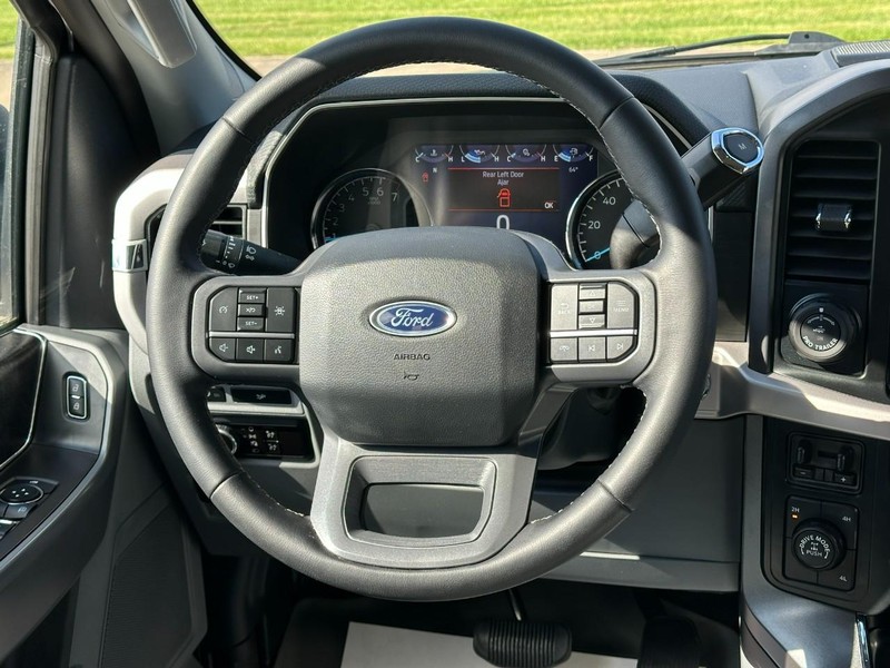 Ford F-150 Vehicle Image 12