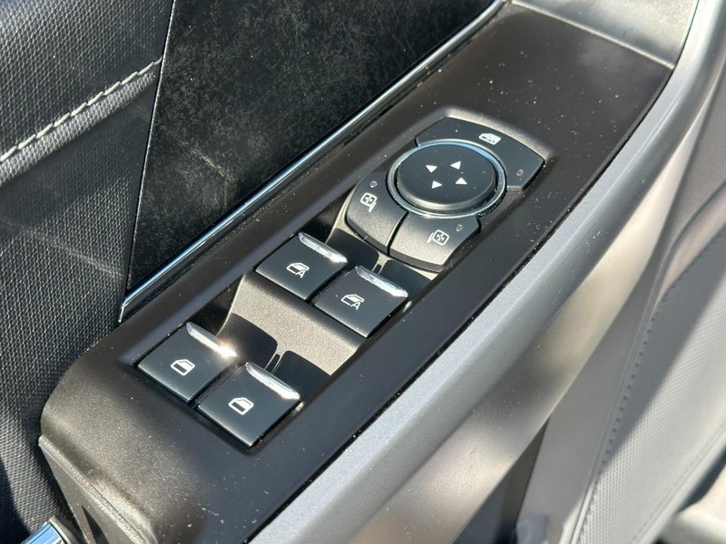 Ford F-150 Vehicle Image 16