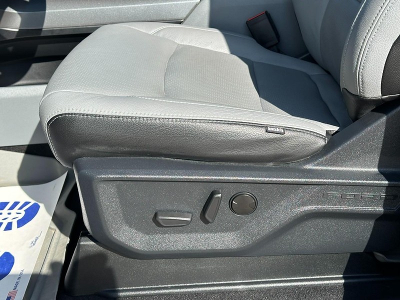 Ford F-150 Vehicle Image 17