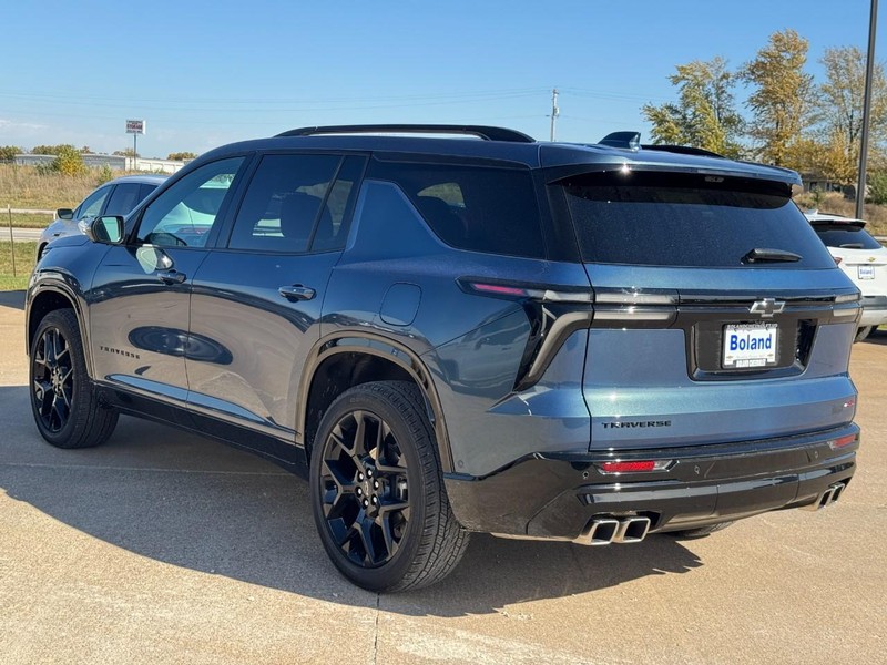 Chevrolet Traverse Vehicle Image 05