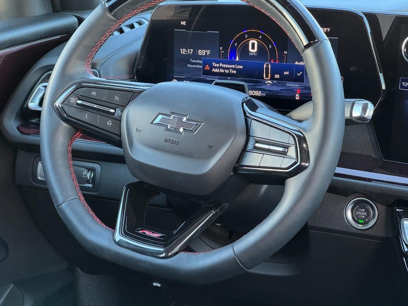 Chevrolet Traverse Vehicle Image 12