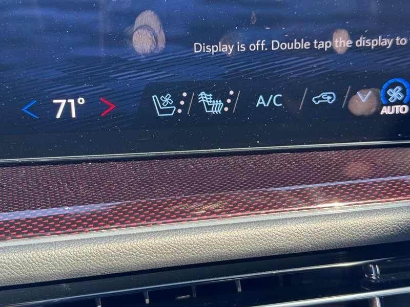 Chevrolet Traverse Vehicle Image 21