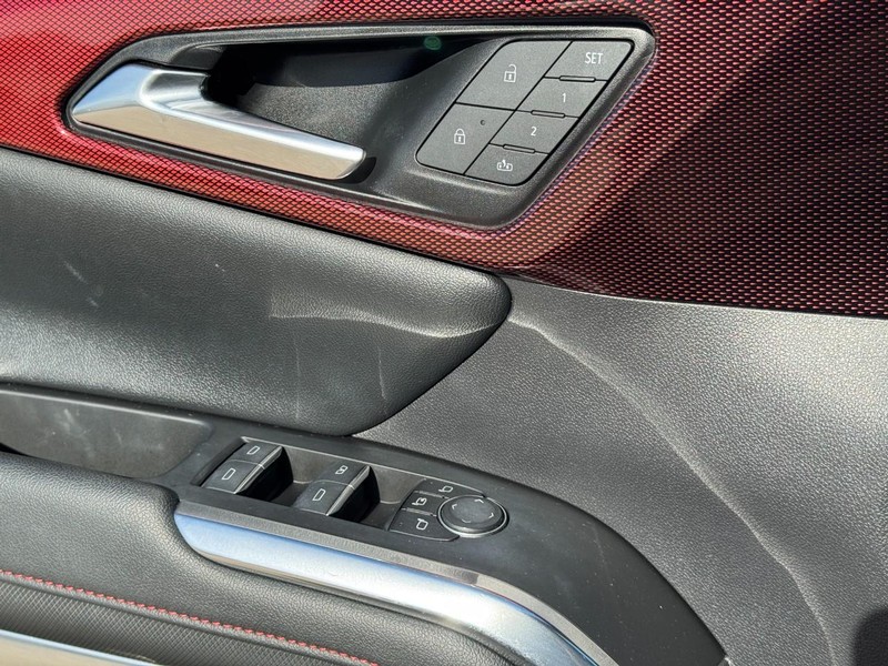 Chevrolet Traverse Vehicle Image 24