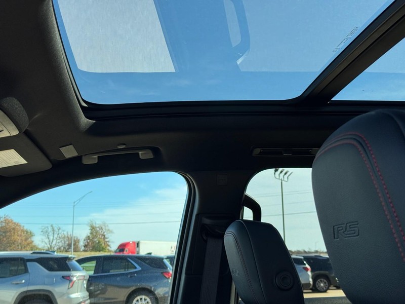 Chevrolet Traverse Vehicle Image 25