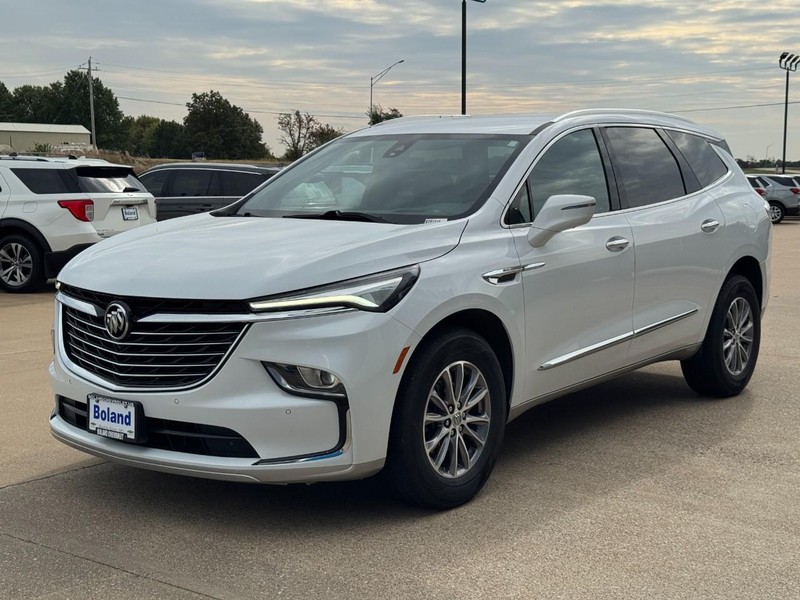 Buick Enclave Vehicle Image 08