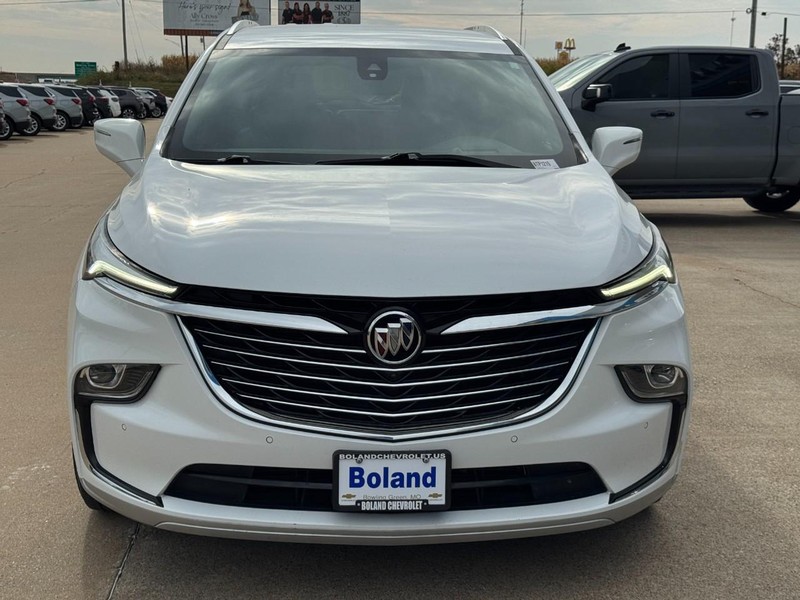 Buick Enclave Vehicle Image 09