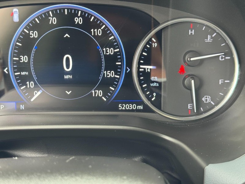 Buick Enclave Vehicle Image 21