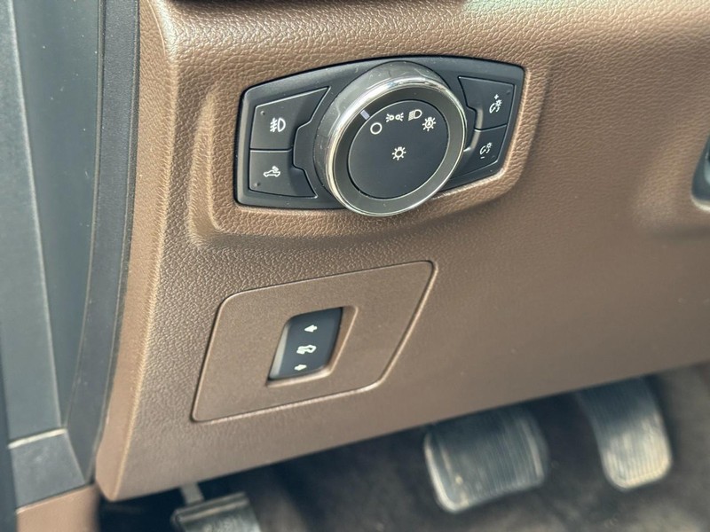 Ford F-150 Vehicle Image 17