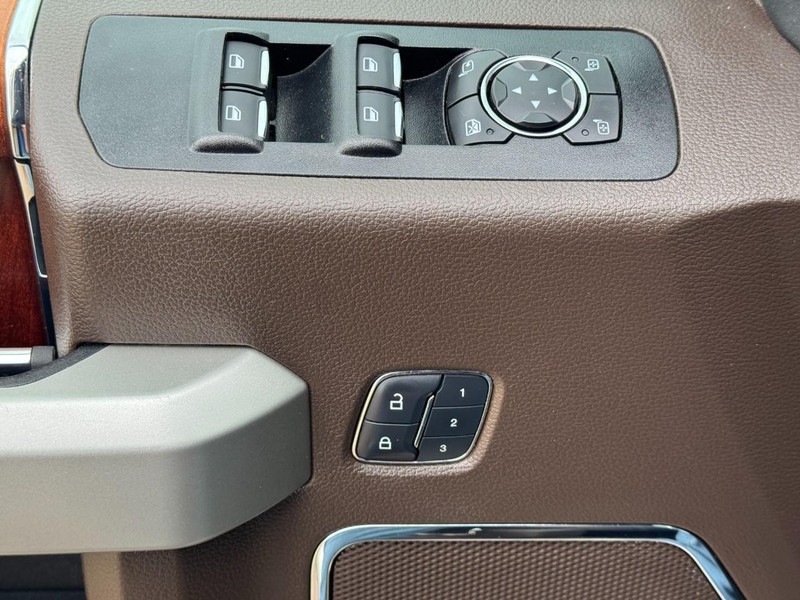 Ford F-150 Vehicle Image 25