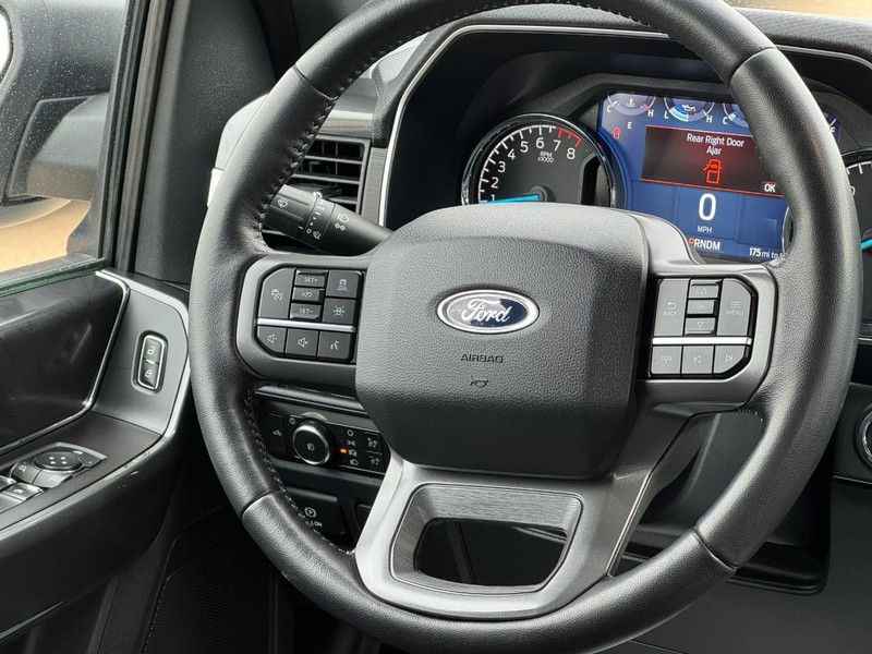 Ford F-150 Vehicle Image 12