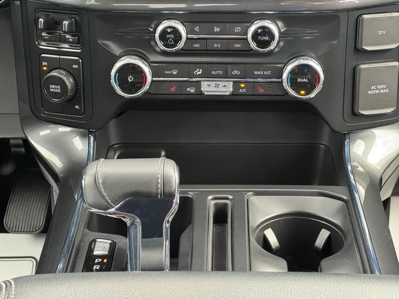 Ford F-150 Vehicle Image 14