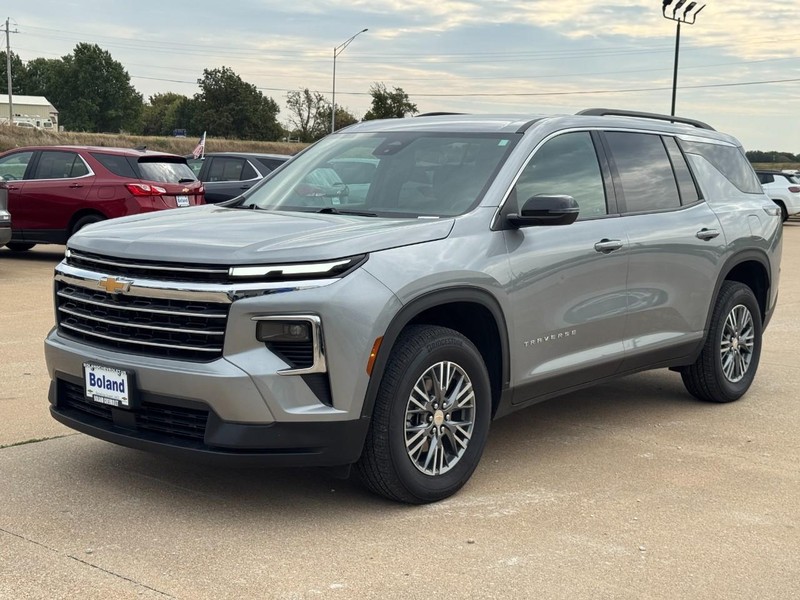 Chevrolet Traverse Vehicle Image 08