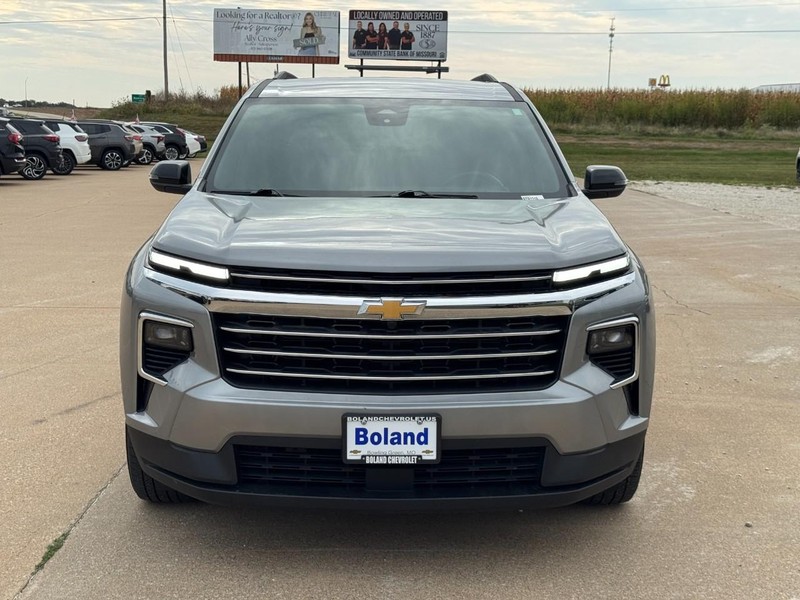 Chevrolet Traverse Vehicle Image 09