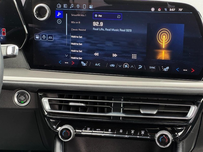 Chevrolet Traverse Vehicle Image 14