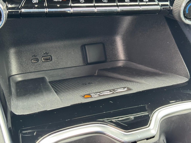 Chevrolet Traverse Vehicle Image 24