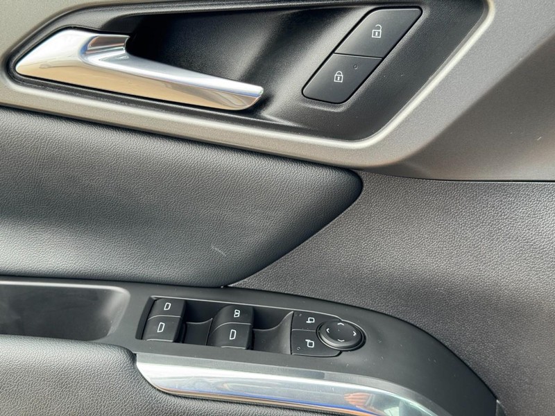 Chevrolet Traverse Vehicle Image 25