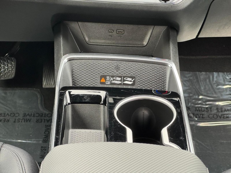 Chevrolet Equinox Vehicle Image 14