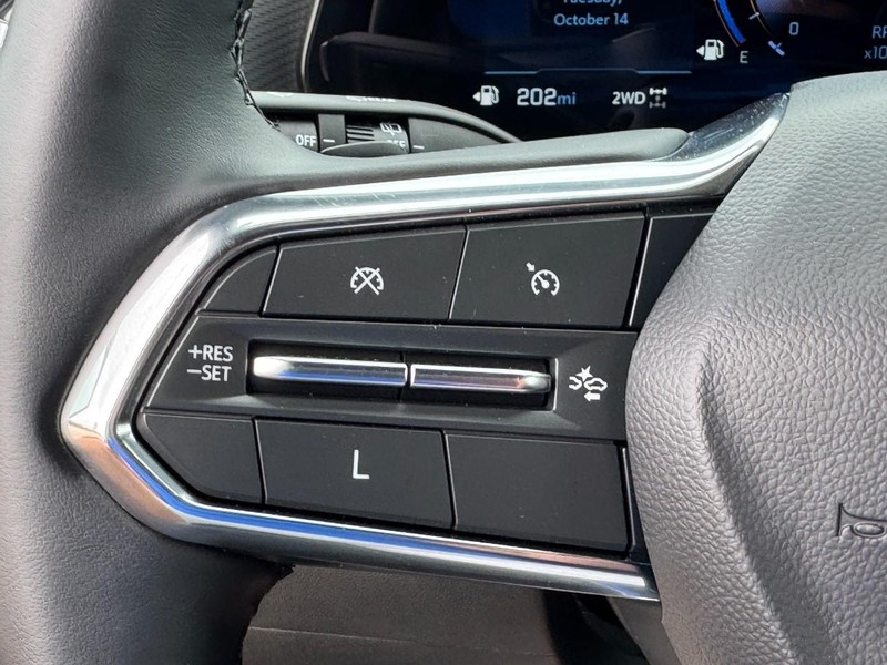 Chevrolet Equinox Vehicle Image 18