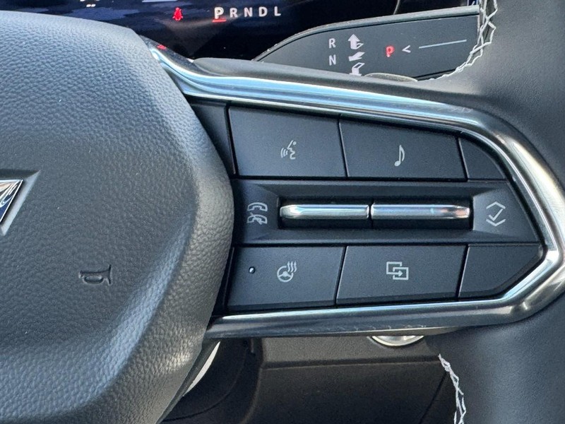 Chevrolet Traverse Vehicle Image 15