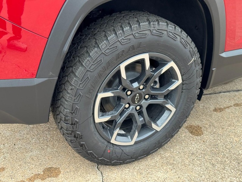 Chevrolet Equinox Vehicle Image 04