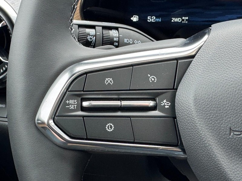 Chevrolet Equinox Vehicle Image 13