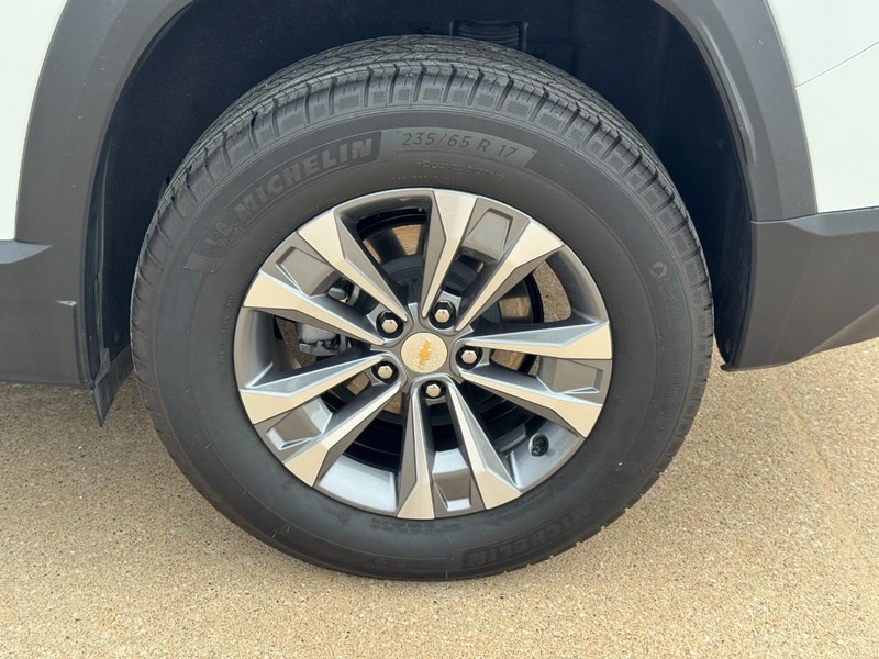 Chevrolet Equinox Vehicle Image 07