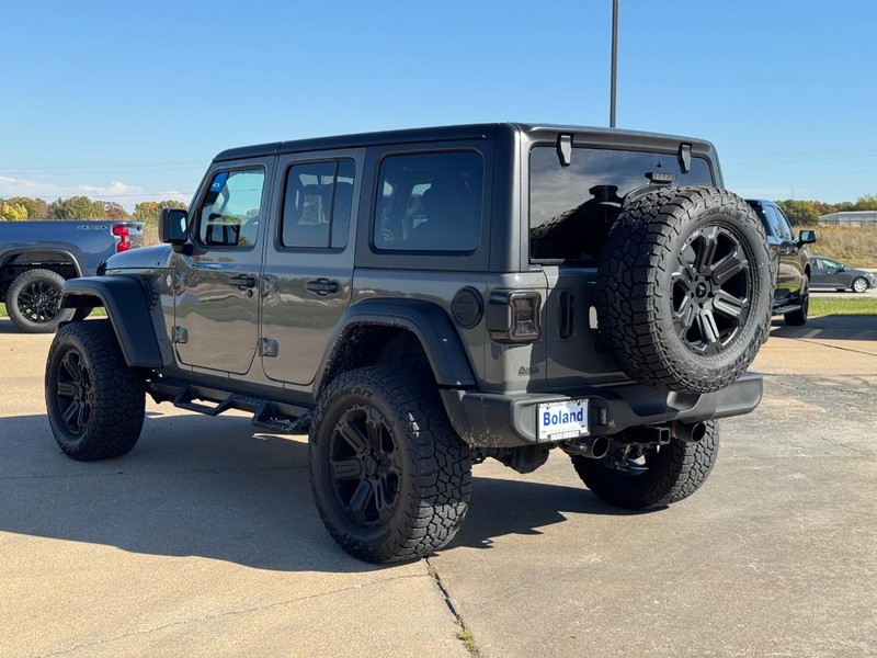 Jeep Wrangler Vehicle Image 06