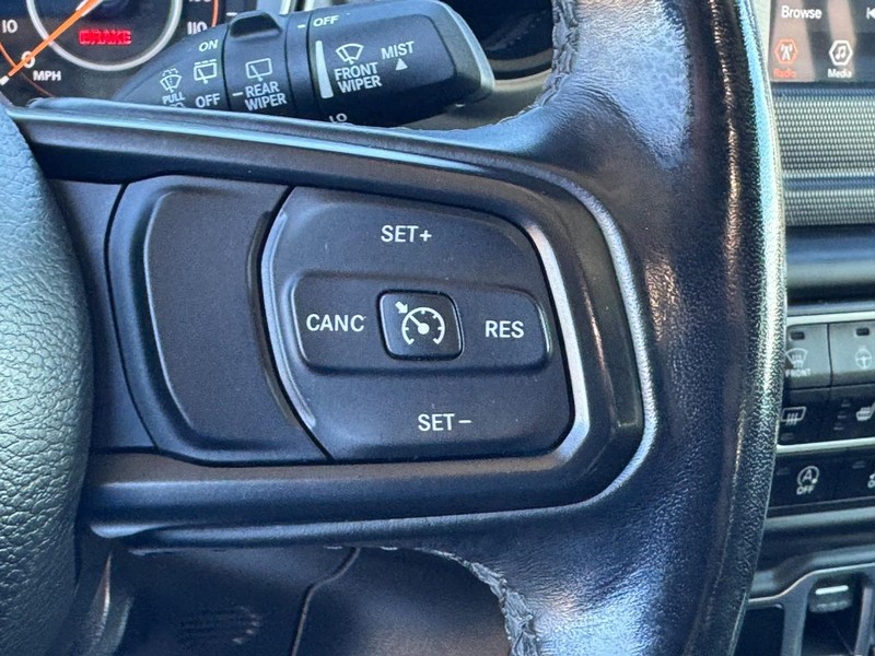 Jeep Wrangler Vehicle Image 19