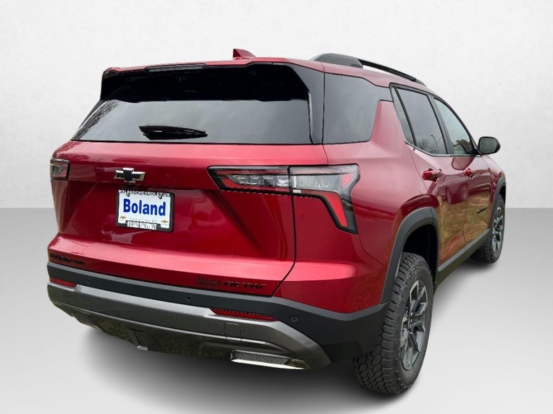 Chevrolet Equinox Vehicle Image 02