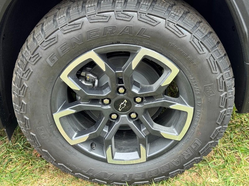 Chevrolet Equinox Vehicle Image 04