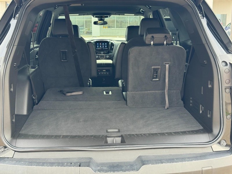Chevrolet Traverse Vehicle Image 04