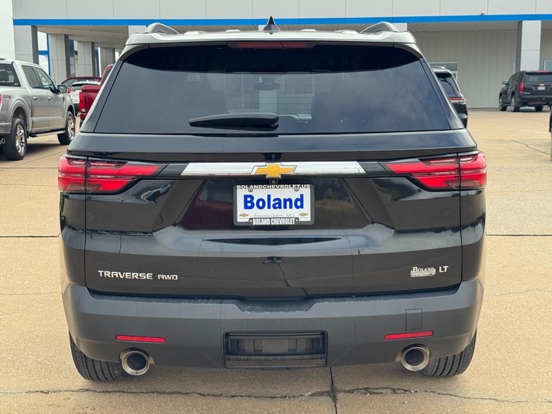 Chevrolet Traverse Vehicle Image 05