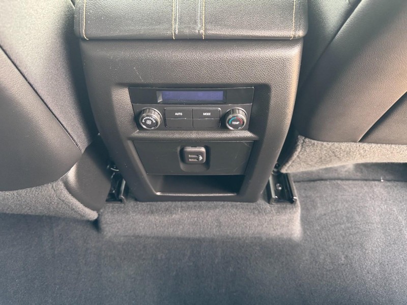 Chevrolet Traverse Vehicle Image 17