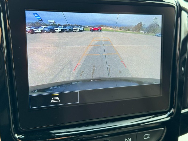 Chevrolet Traverse Vehicle Image 22