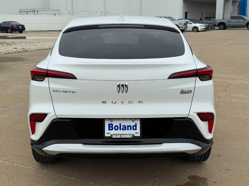 Buick Envista Vehicle Full-screen Gallery Image 05